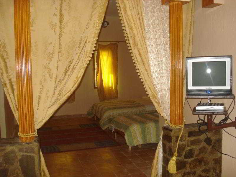 Auberge Kasbah Meteorites Alnif Exteriör bild